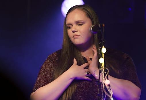 Rikke Braseth, sweet like Chili, Chateu Neuf